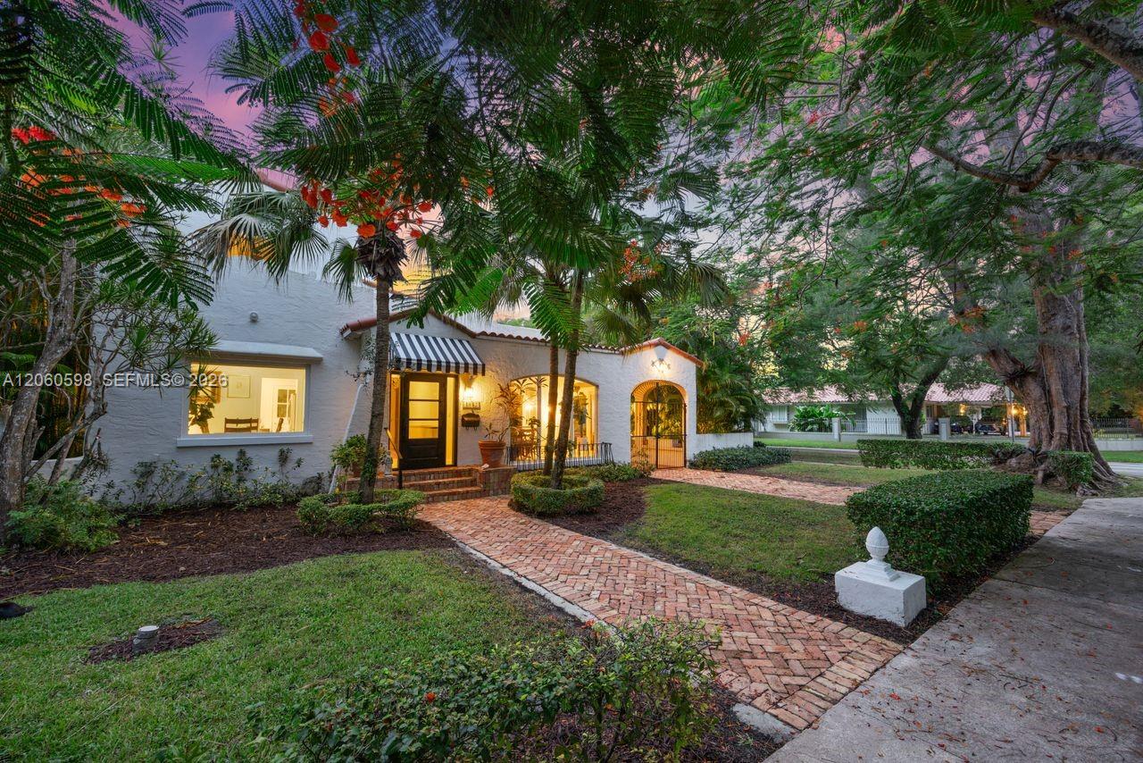 1042 Sorolla Avenue