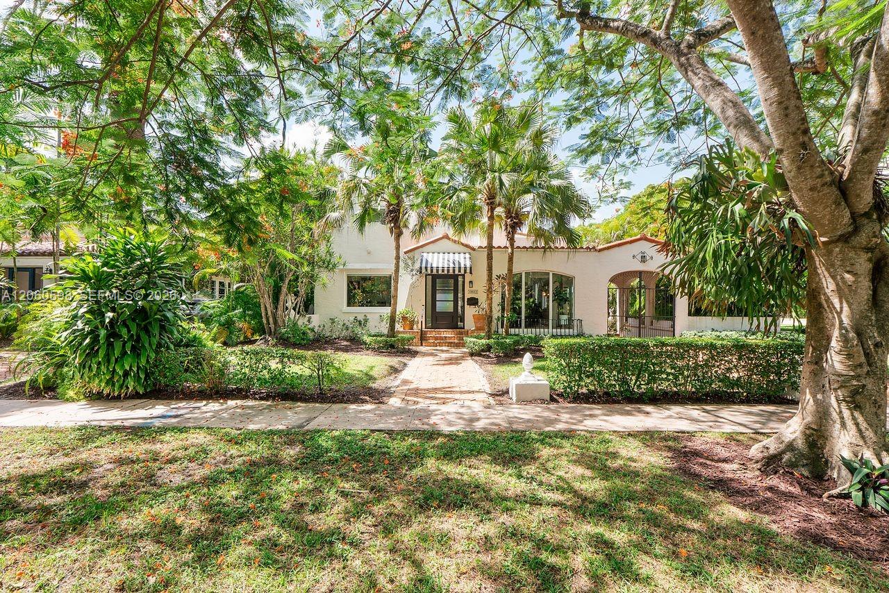 1042 Sorolla Avenue