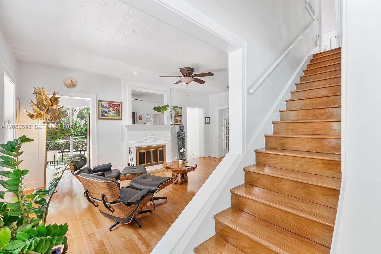 1042 Sorolla Avenue