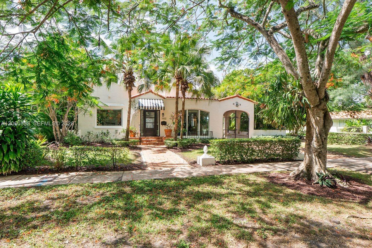 1042 Sorolla Avenue