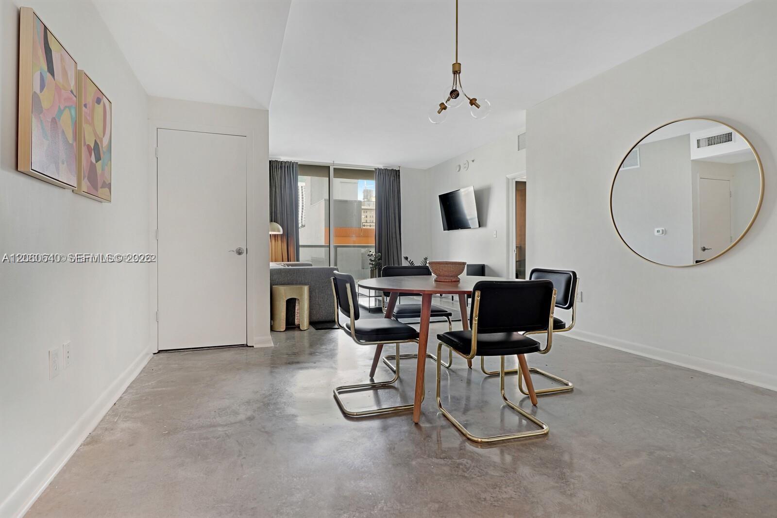 253 NE 2nd Street