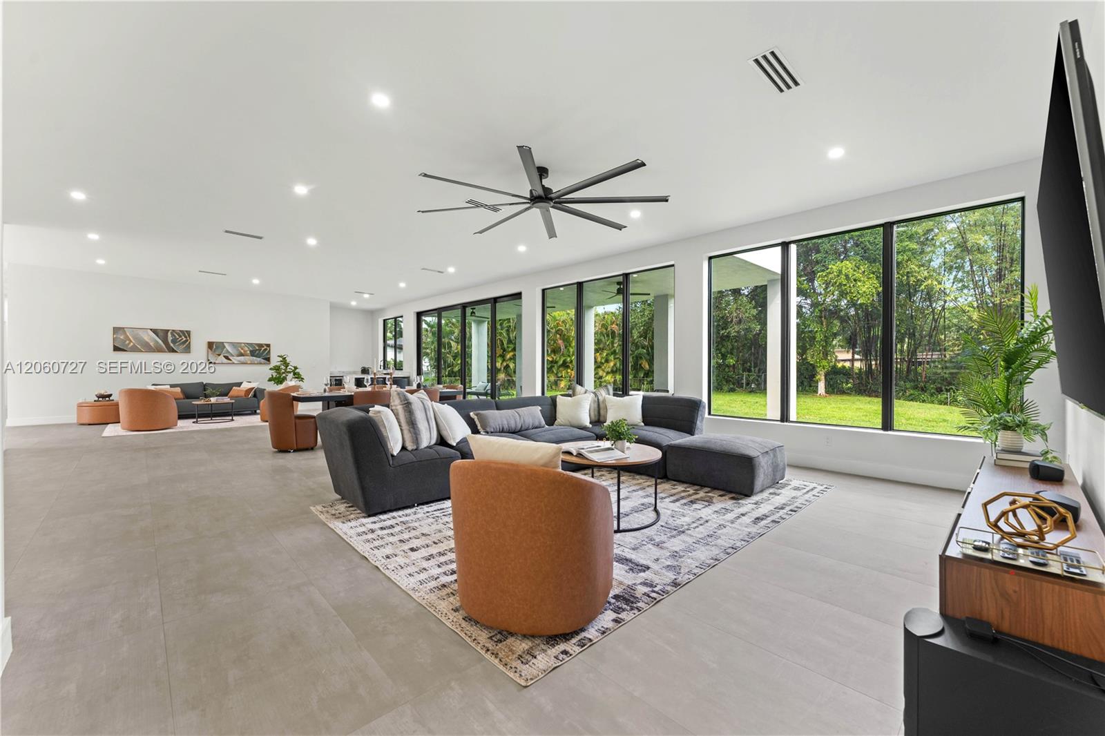 360 Holly Lane