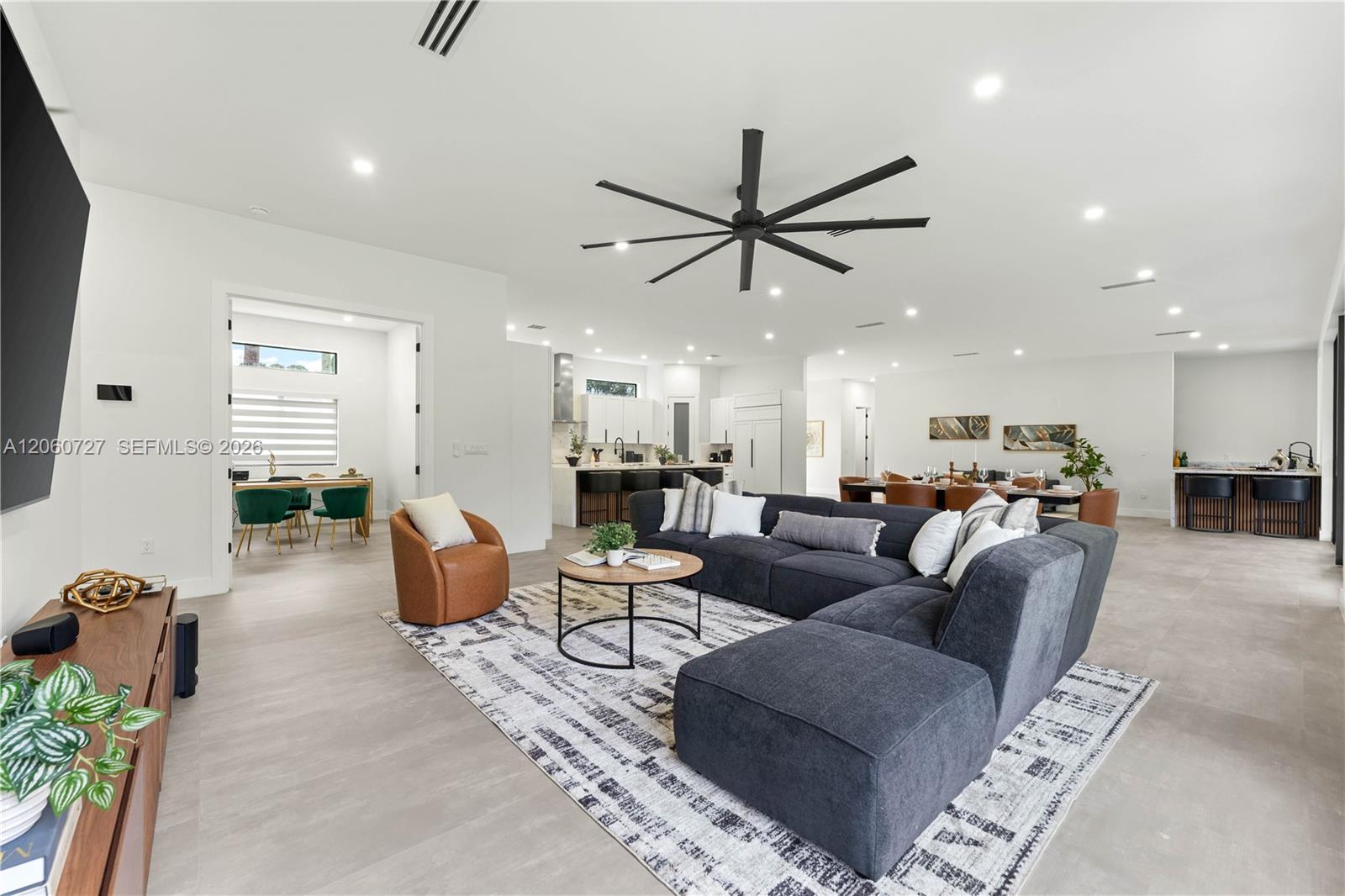360 Holly Lane