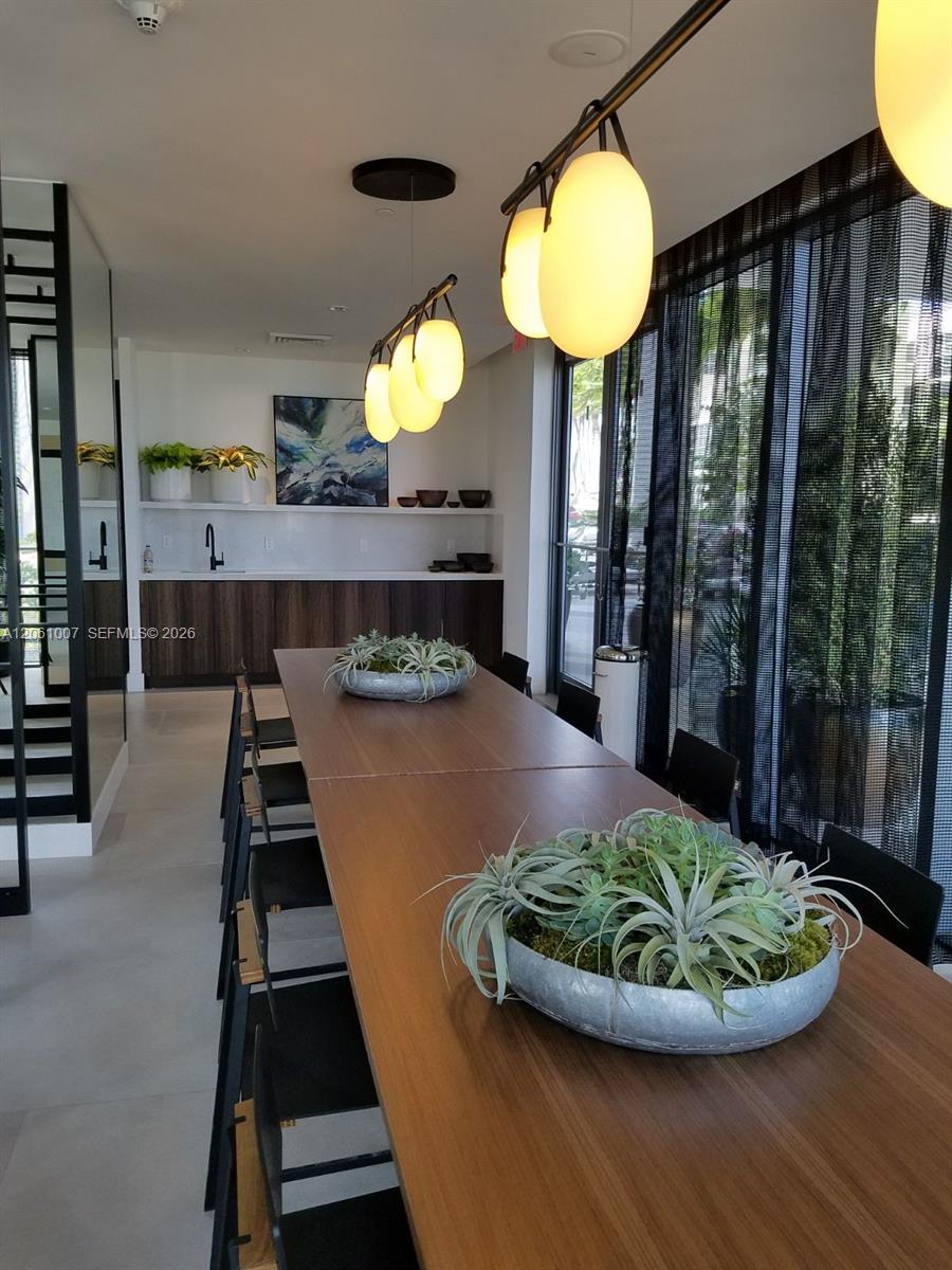 121 NE 34 Street