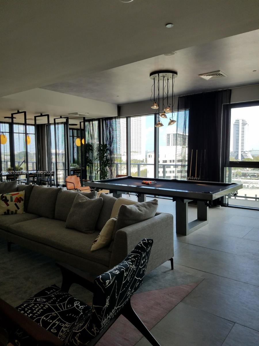 121 NE 34 Street