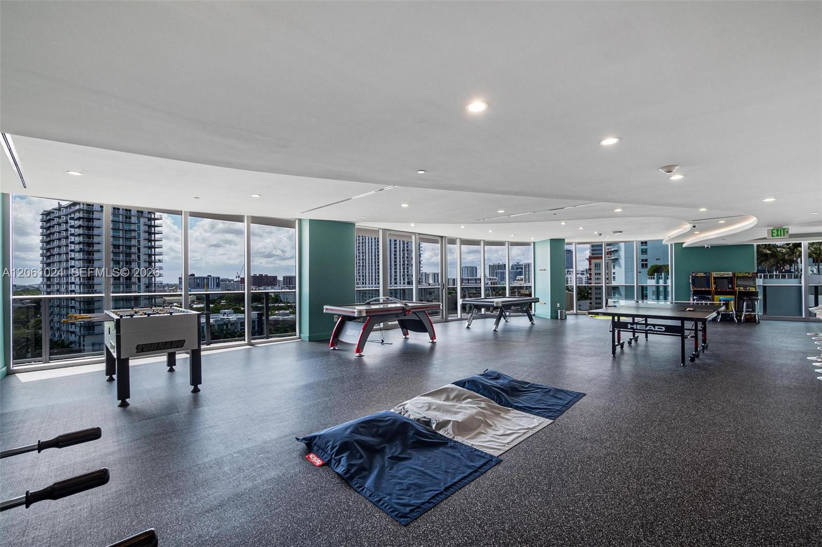 488 NE 18th Street