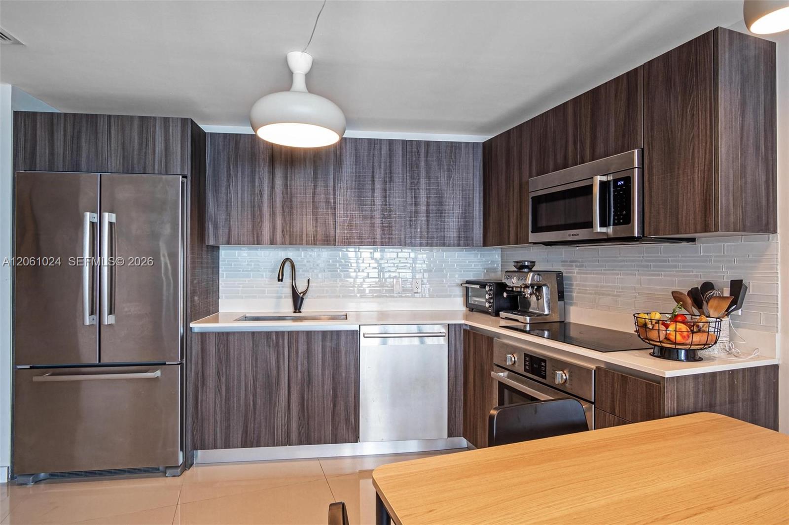 488 NE 18th Street