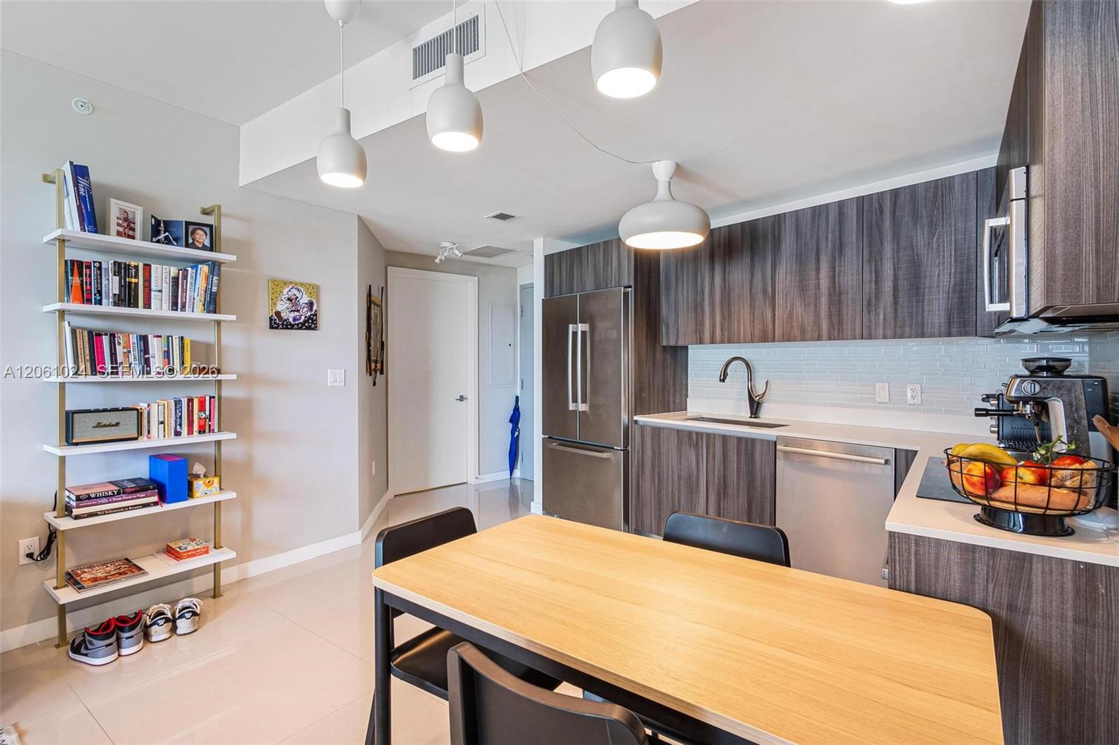 488 NE 18th Street