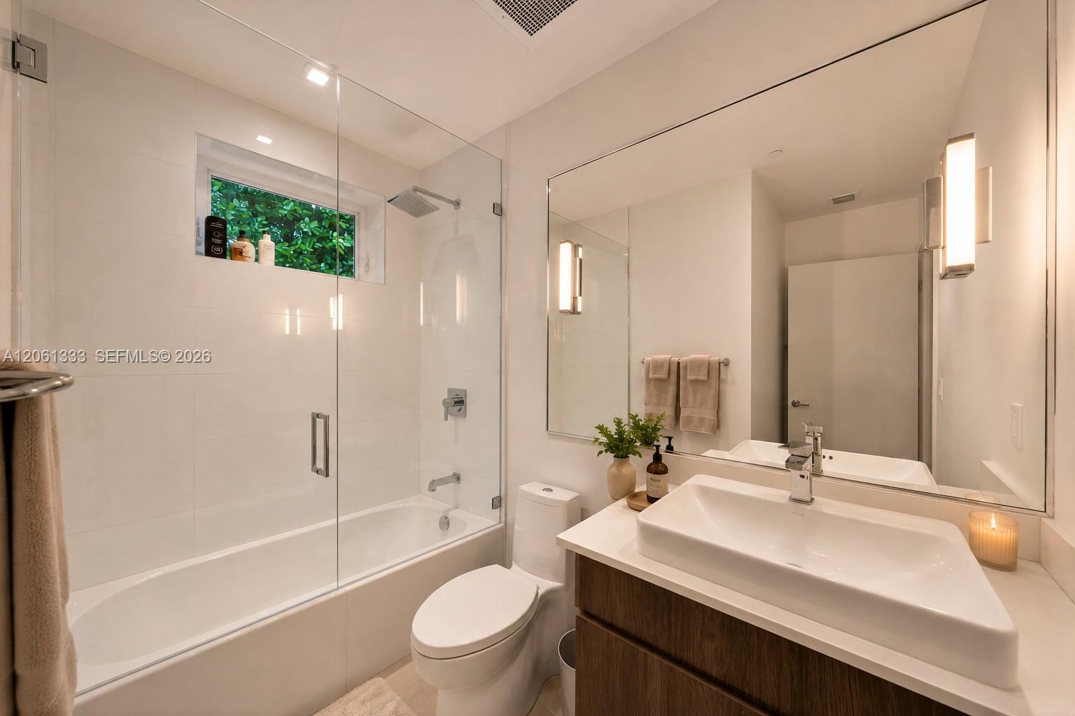 455 NE 39th Street