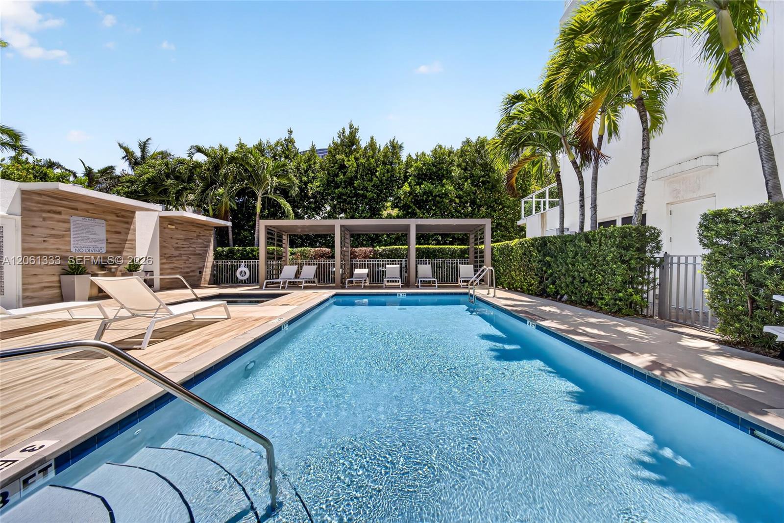 455 NE 39th Street