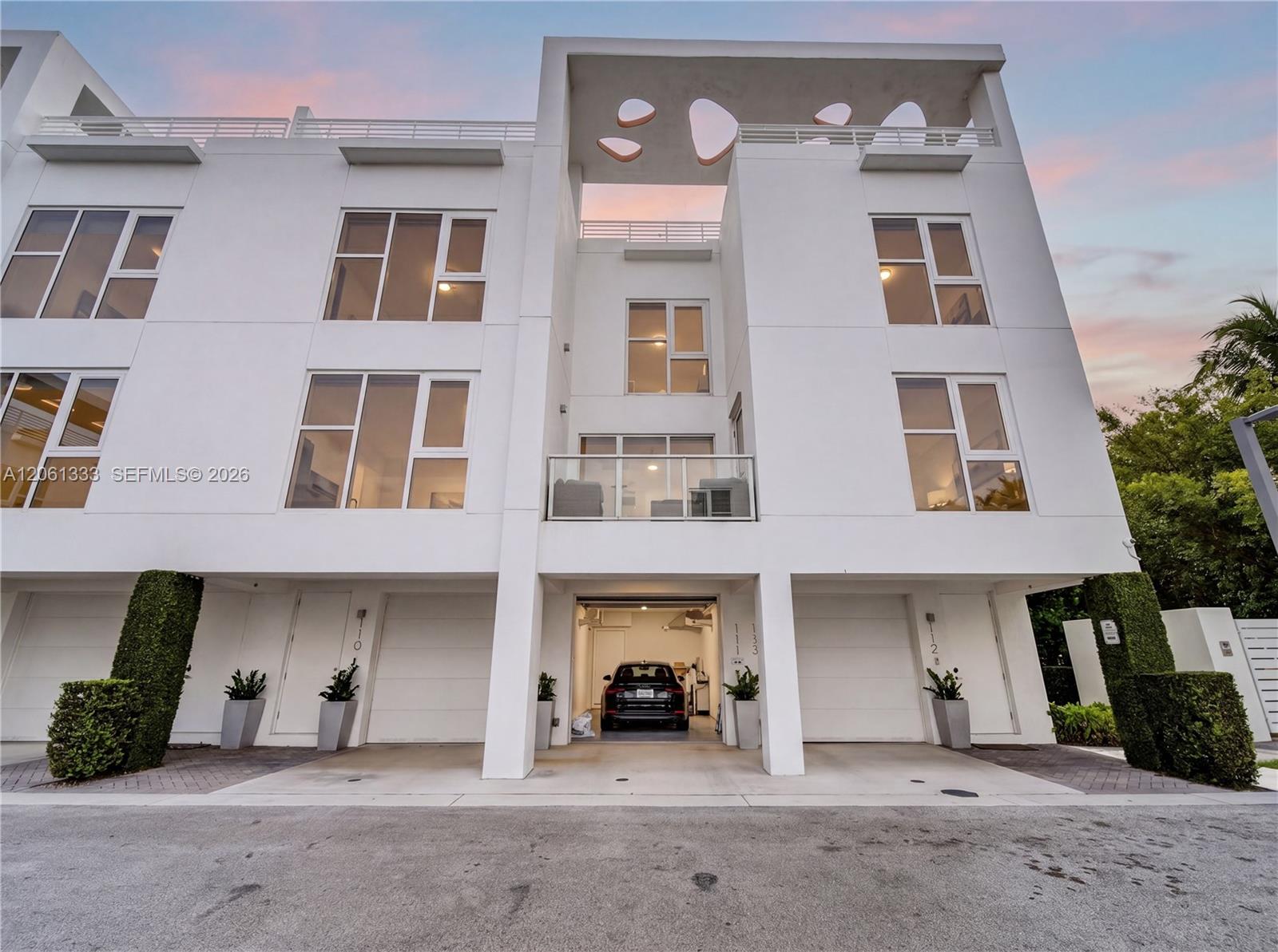 455 NE 39th Street