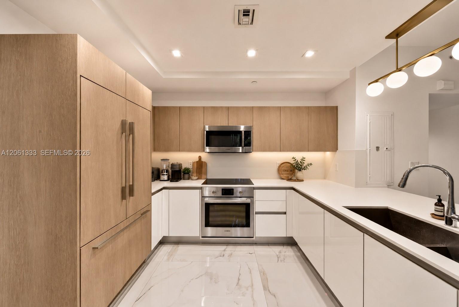 455 NE 39th Street