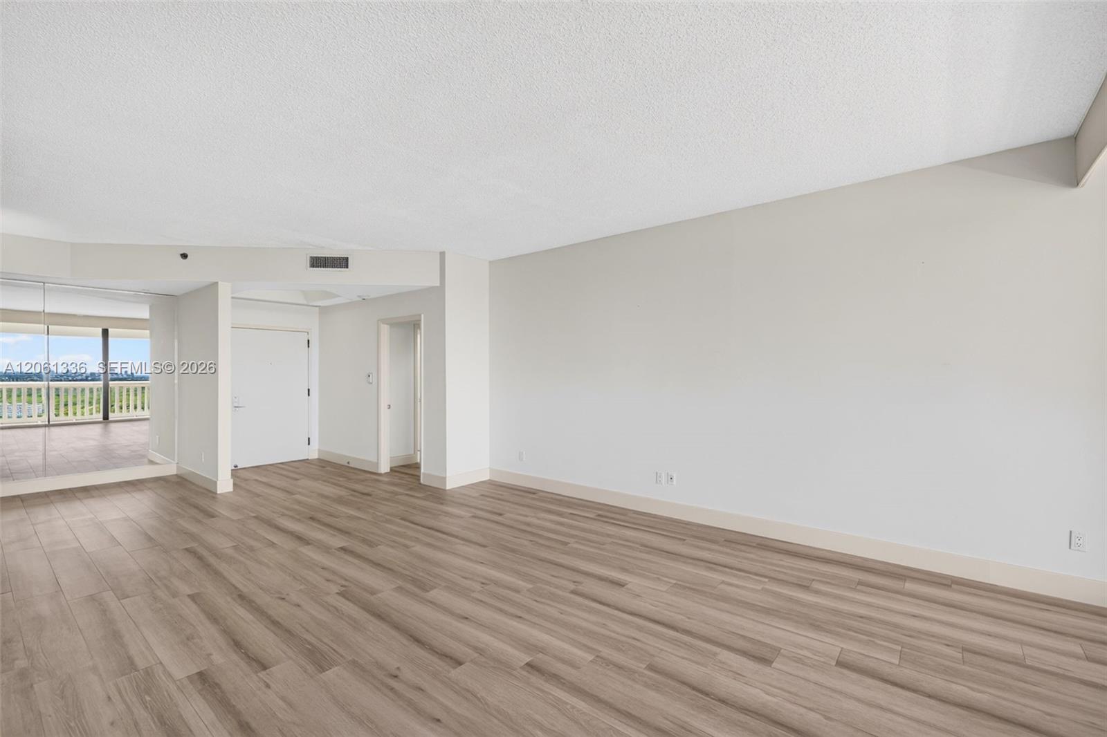 2000 Island Boulevard
