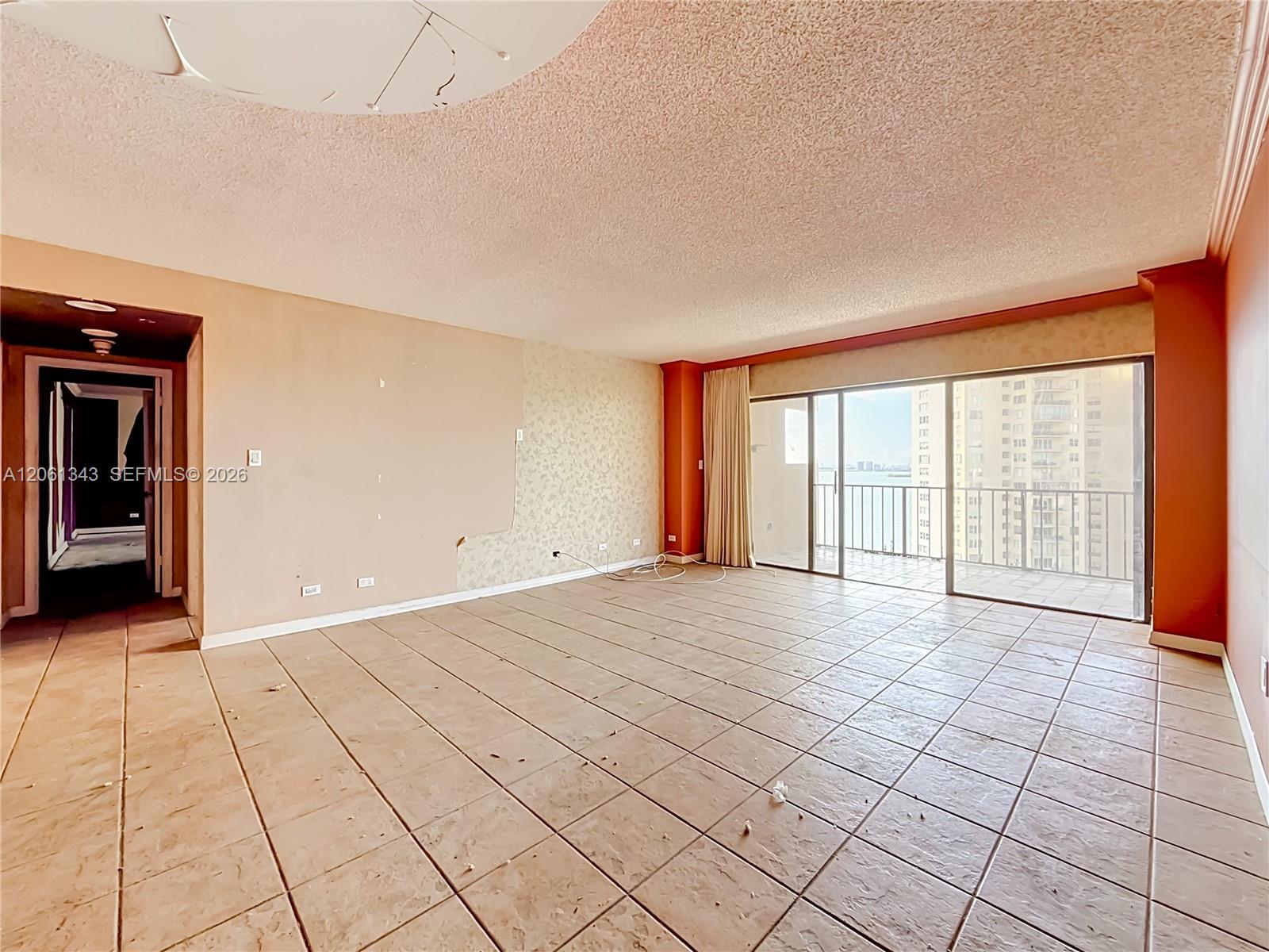 1800 NE 114th Street