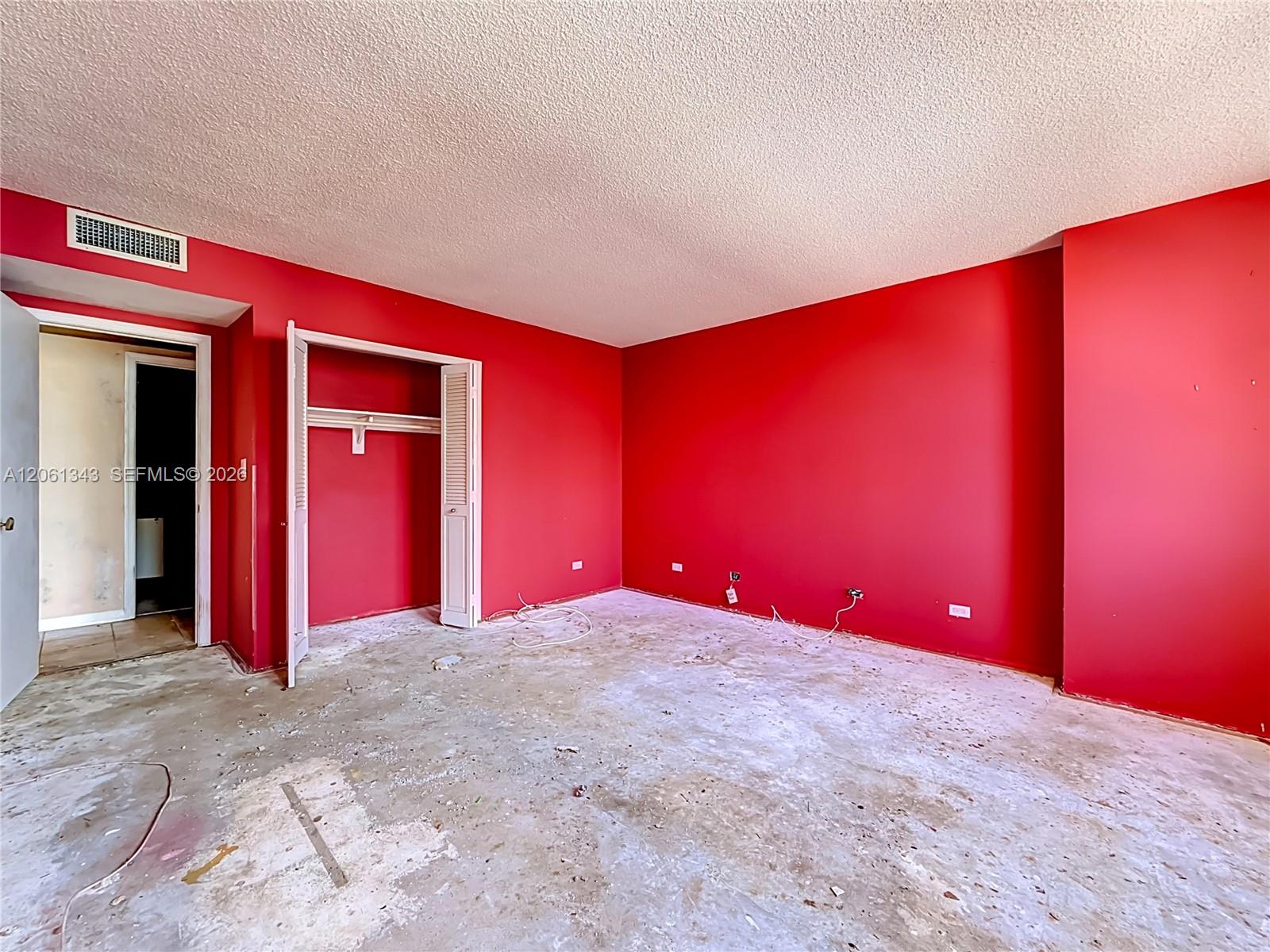 1800 NE 114th Street