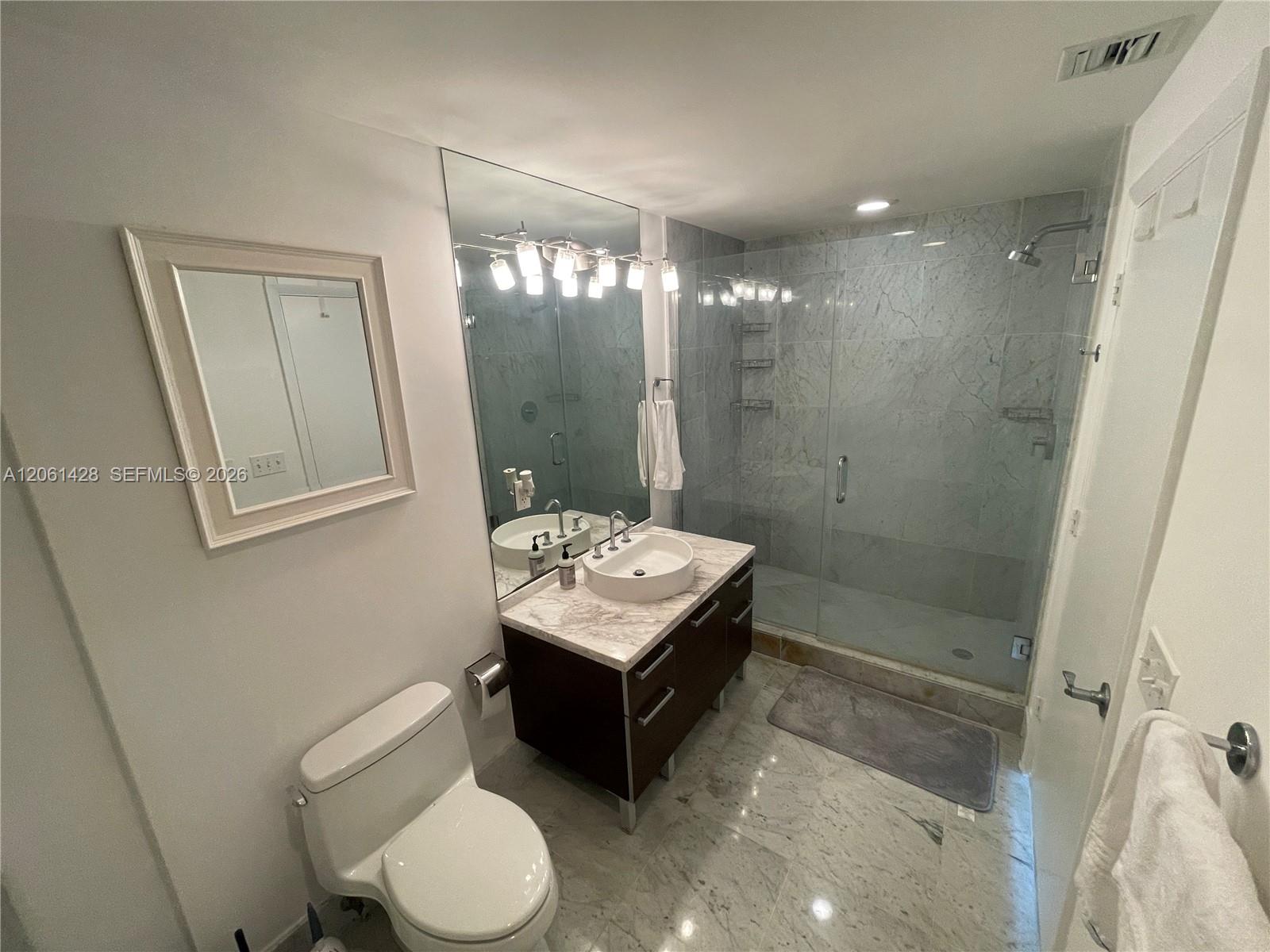 253 NE 2nd Street