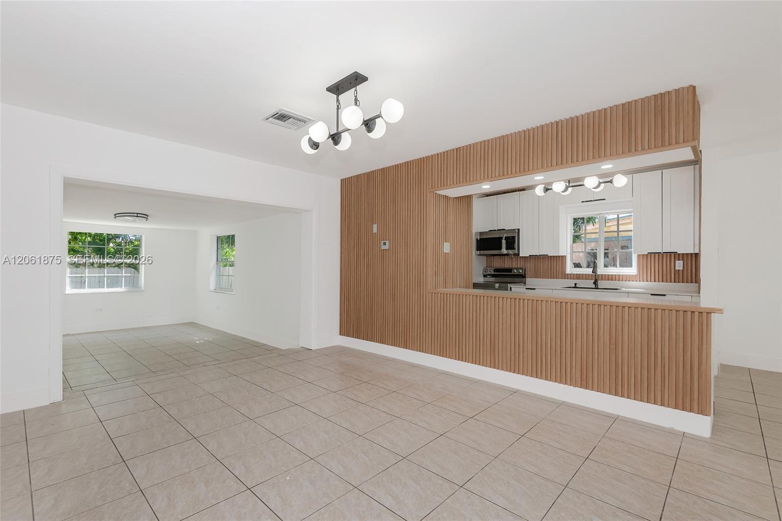 998 W 68th Street