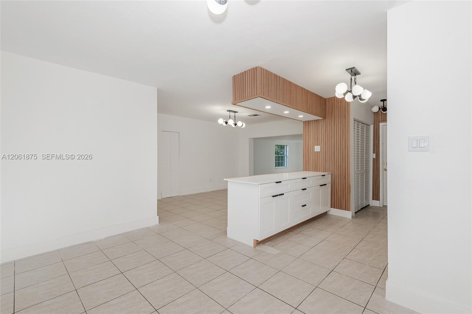 998 W 68th Street