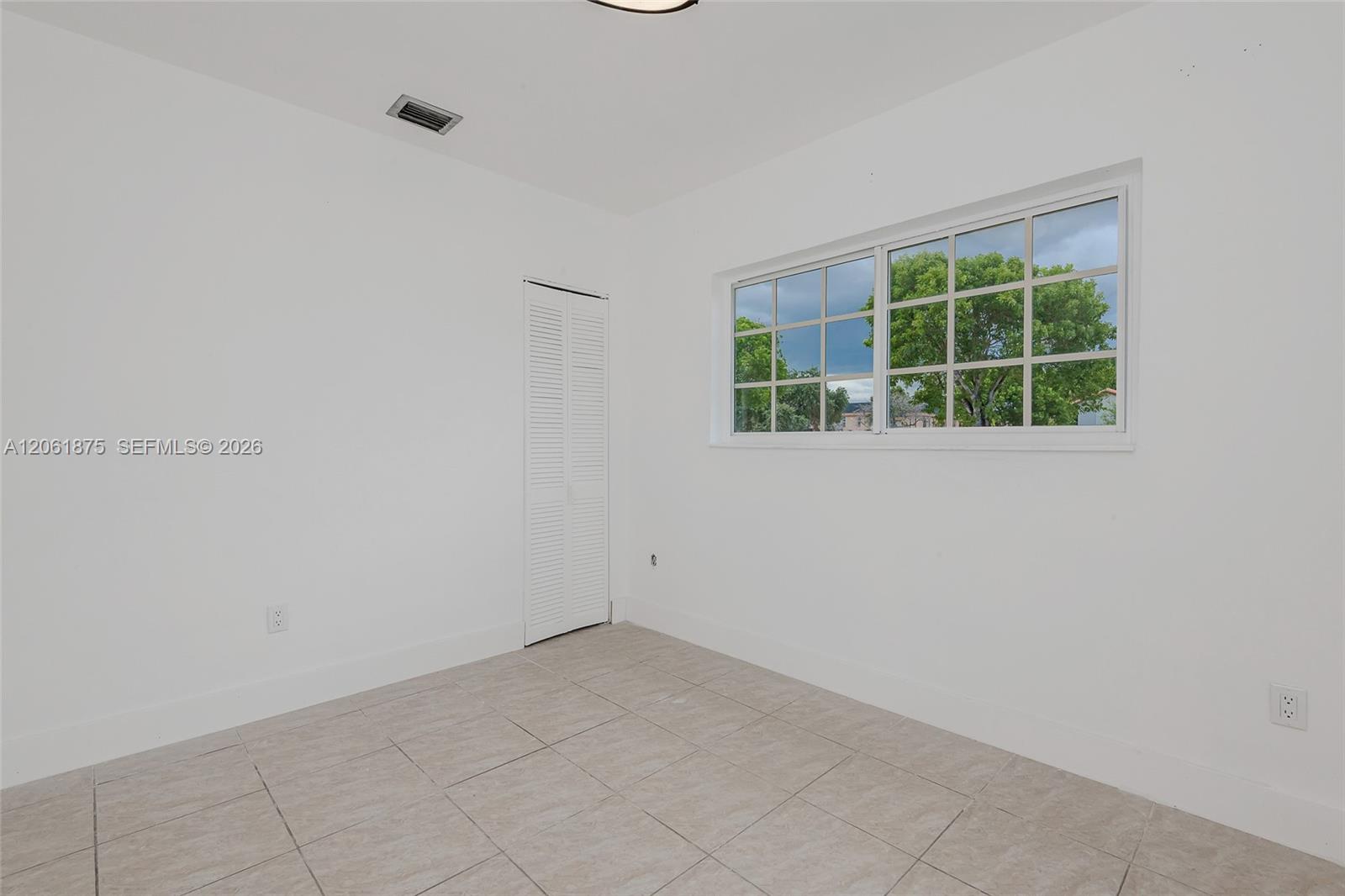998 W 68th Street