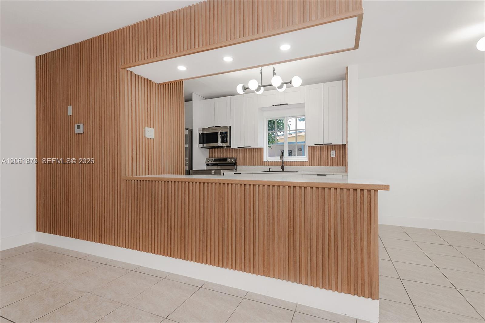 998 W 68th Street