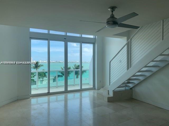 2000 Bay Drive gallery image #1
