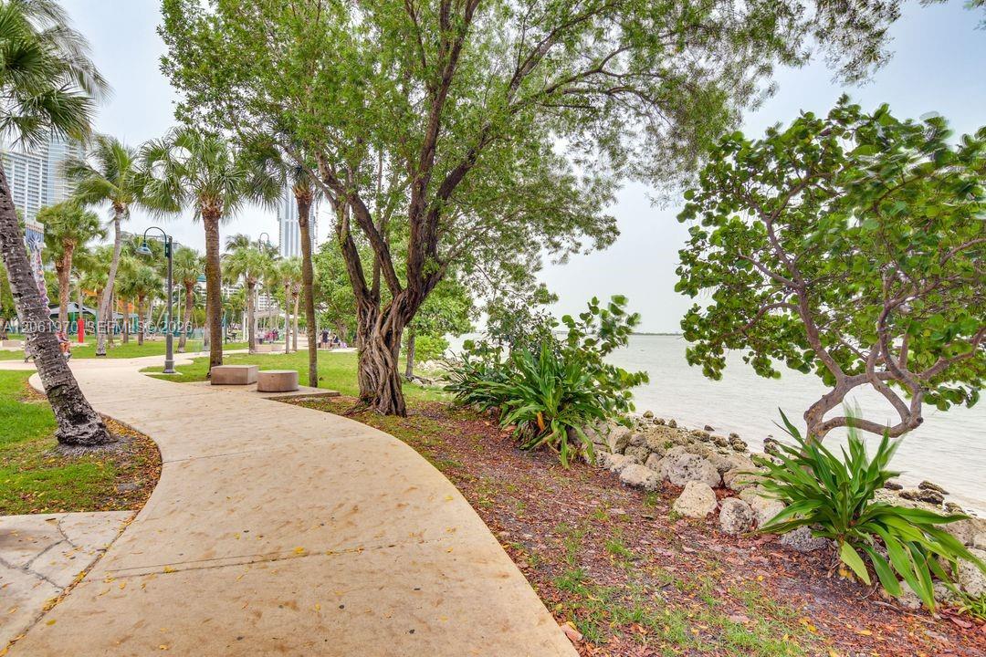 1750 N Bayshore Drive