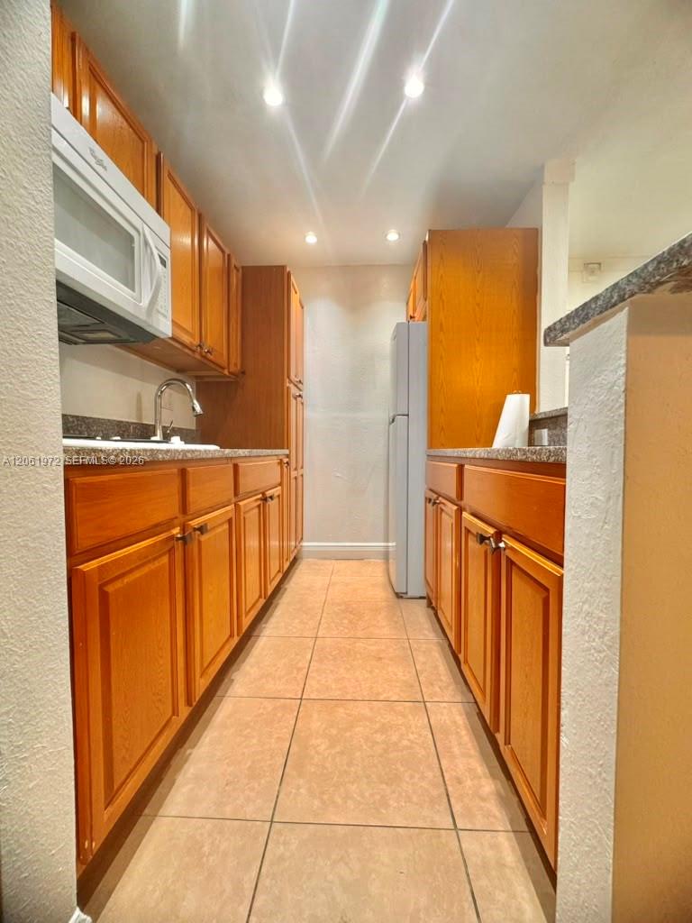 9473 SW 76th Street