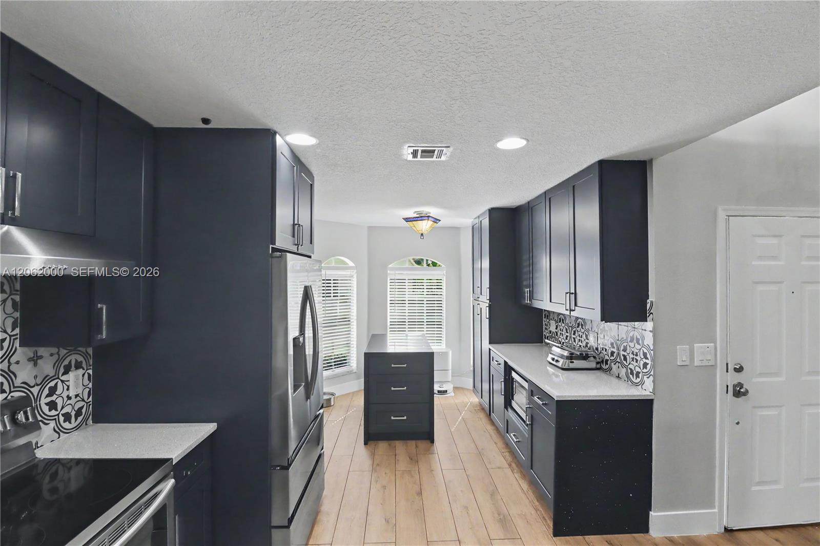 572 SE 18th Drive