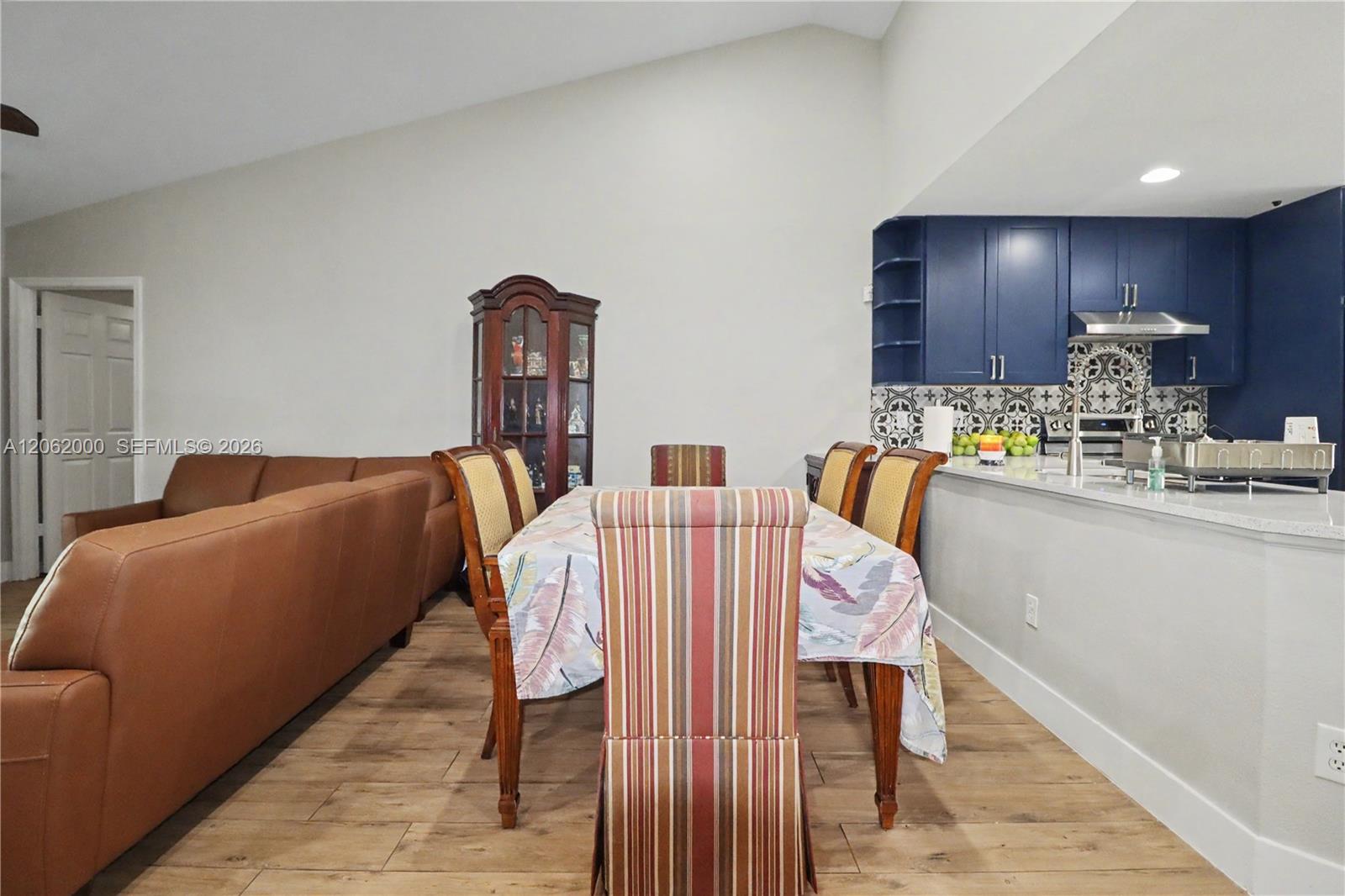 572 SE 18th Drive