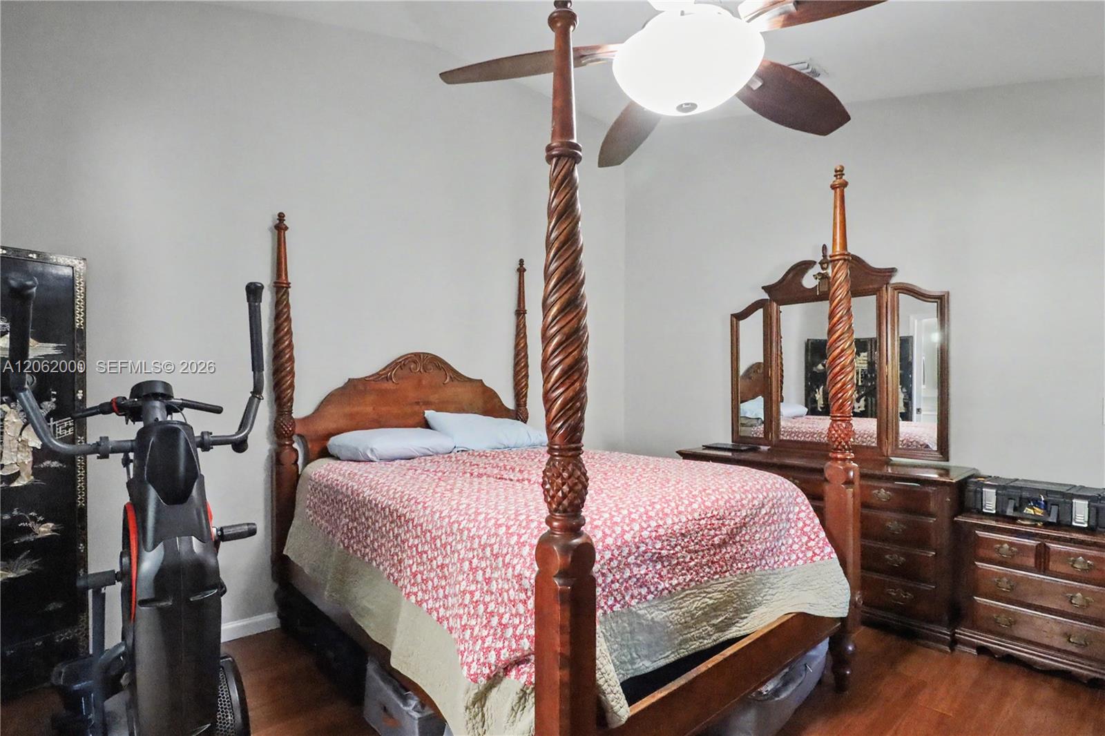 572 SE 18th Drive