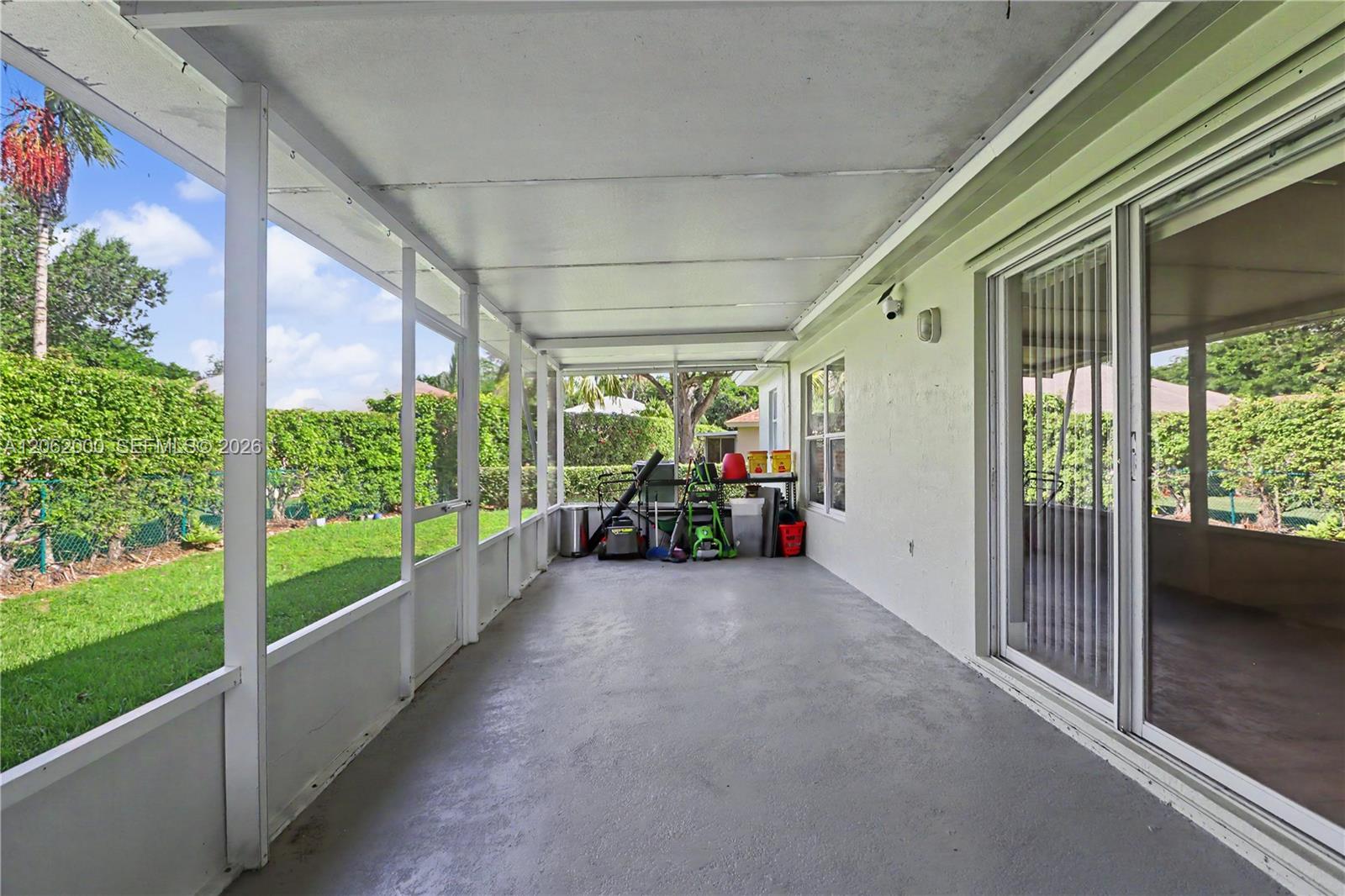 572 SE 18th Drive