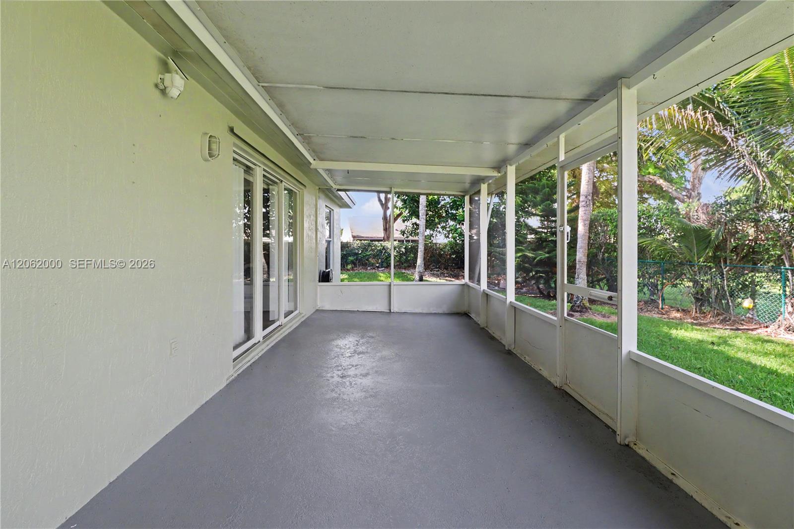 572 SE 18th Drive