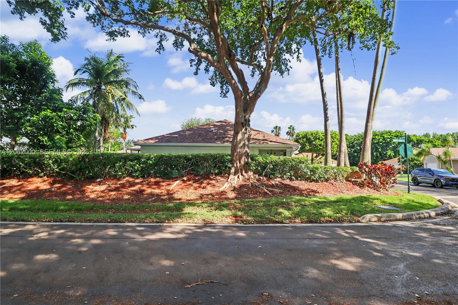 572 SE 18th Drive