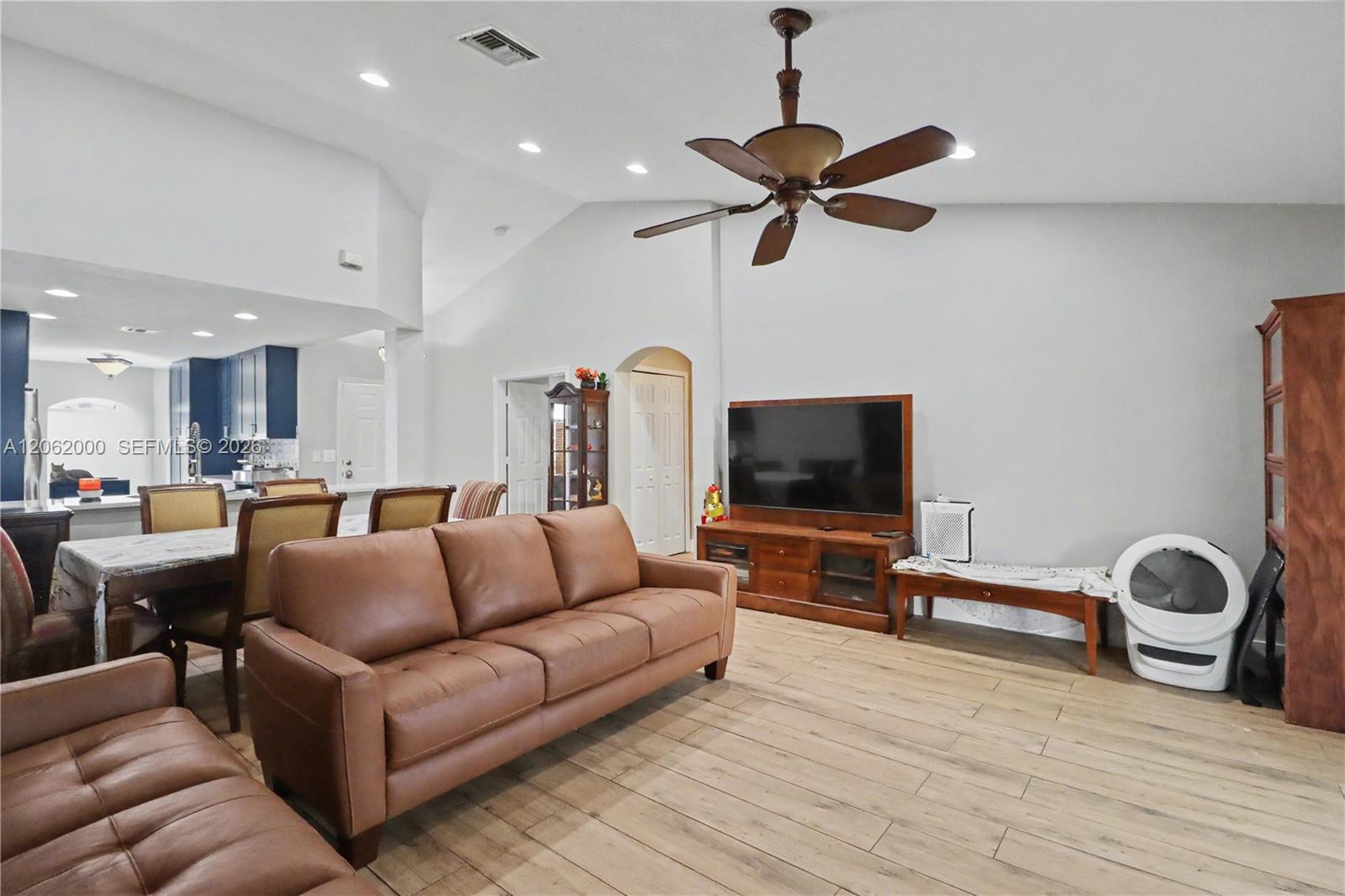 572 SE 18th Drive