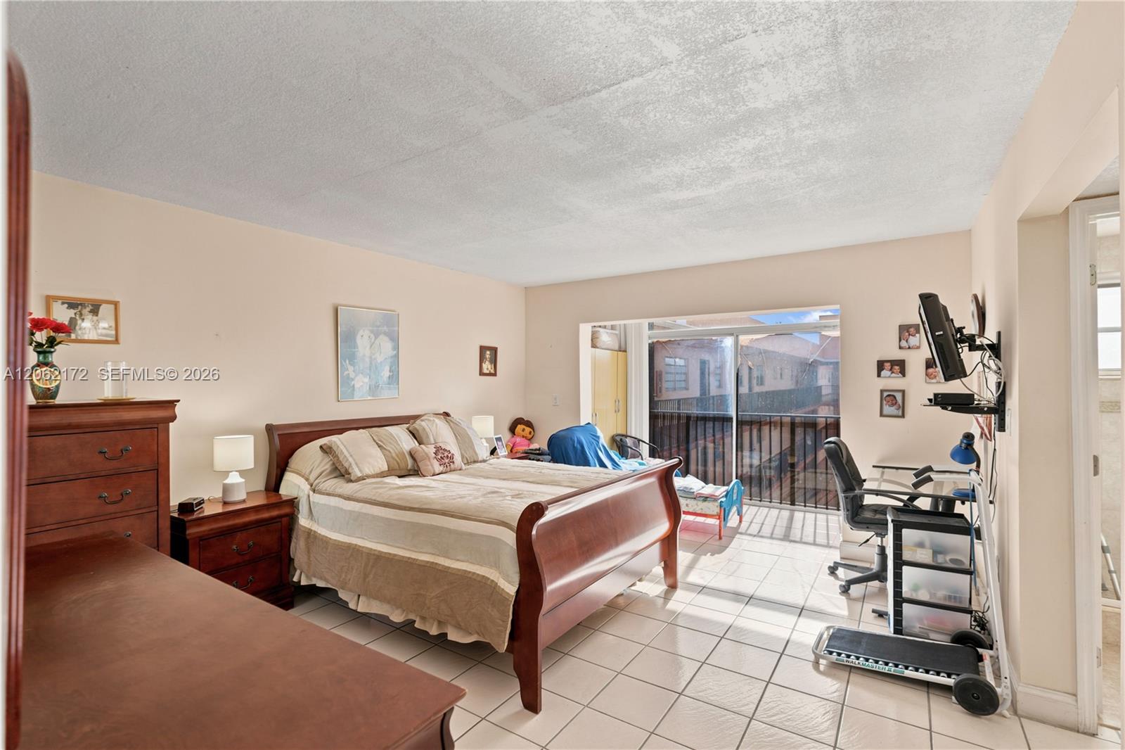 1855 W 60th Street