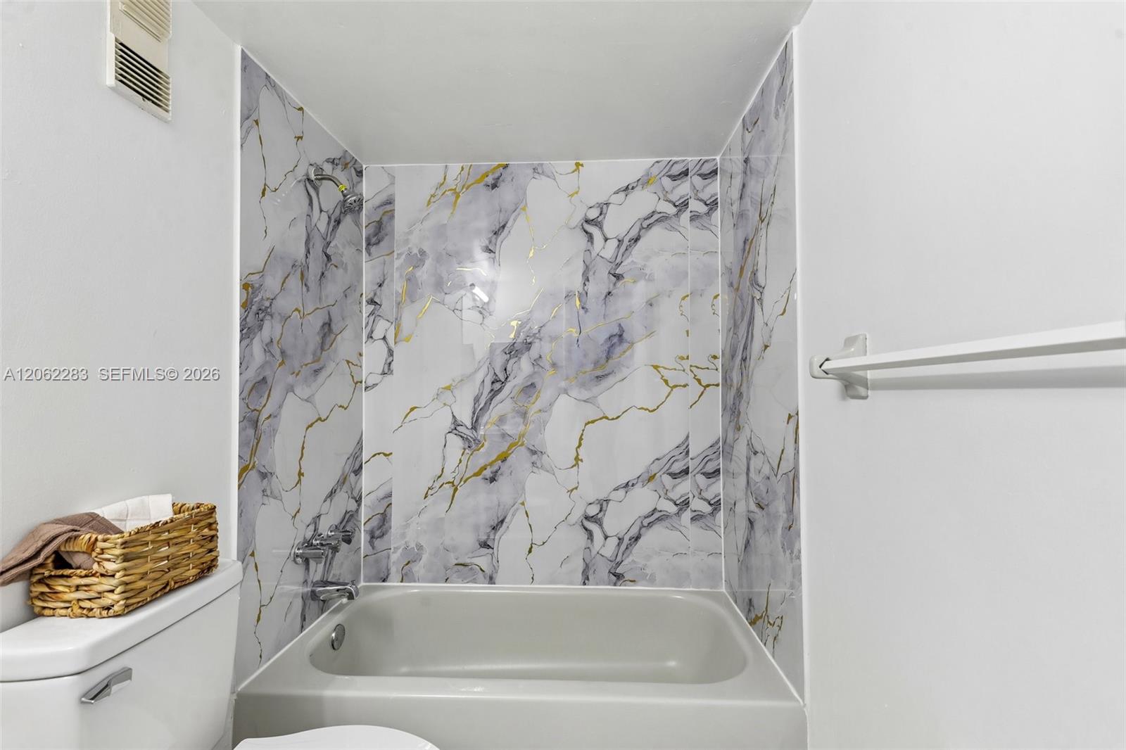 1900 W 68th Street