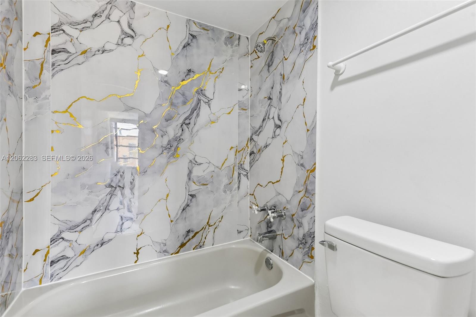 1900 W 68th Street