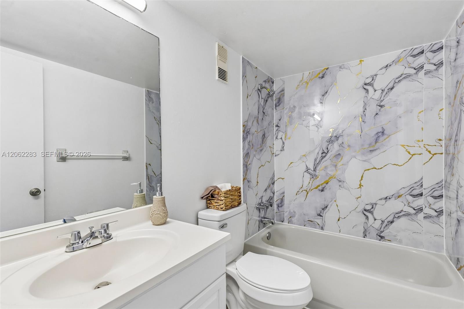 1900 W 68th Street