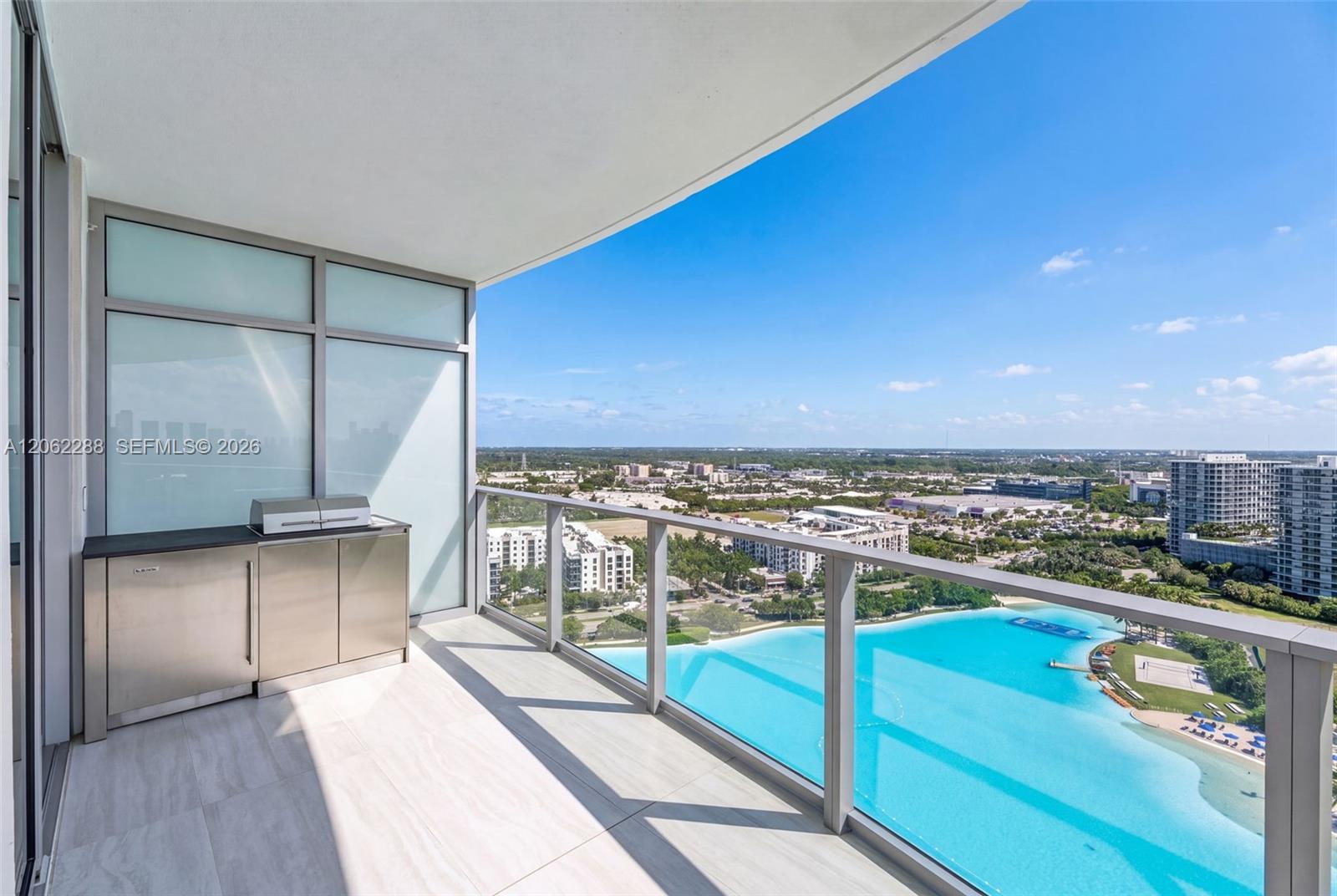 2411 Laguna Circle