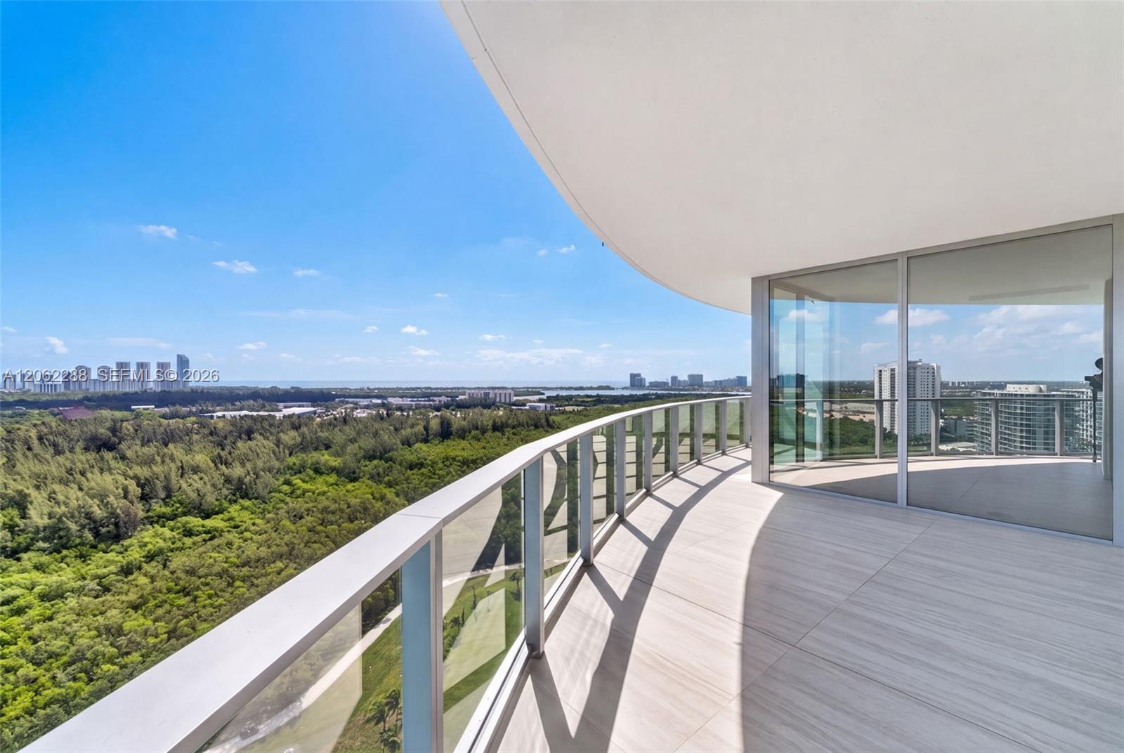 2411 Laguna Circle