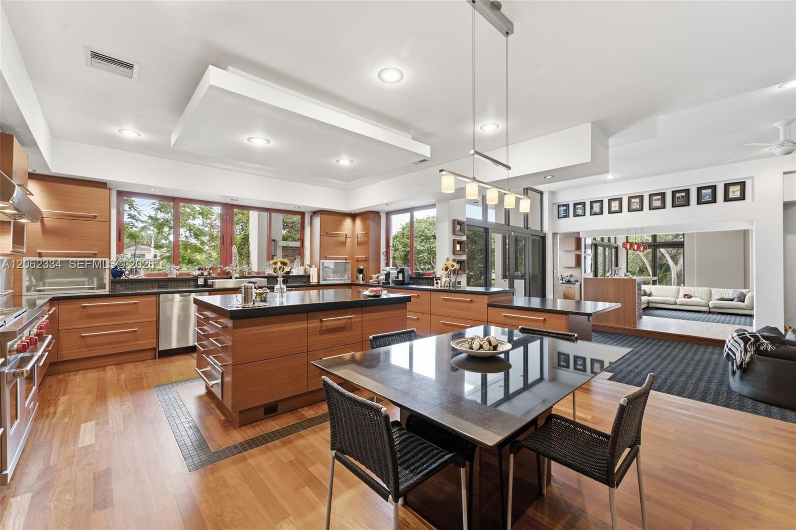 10708 Indian Trail