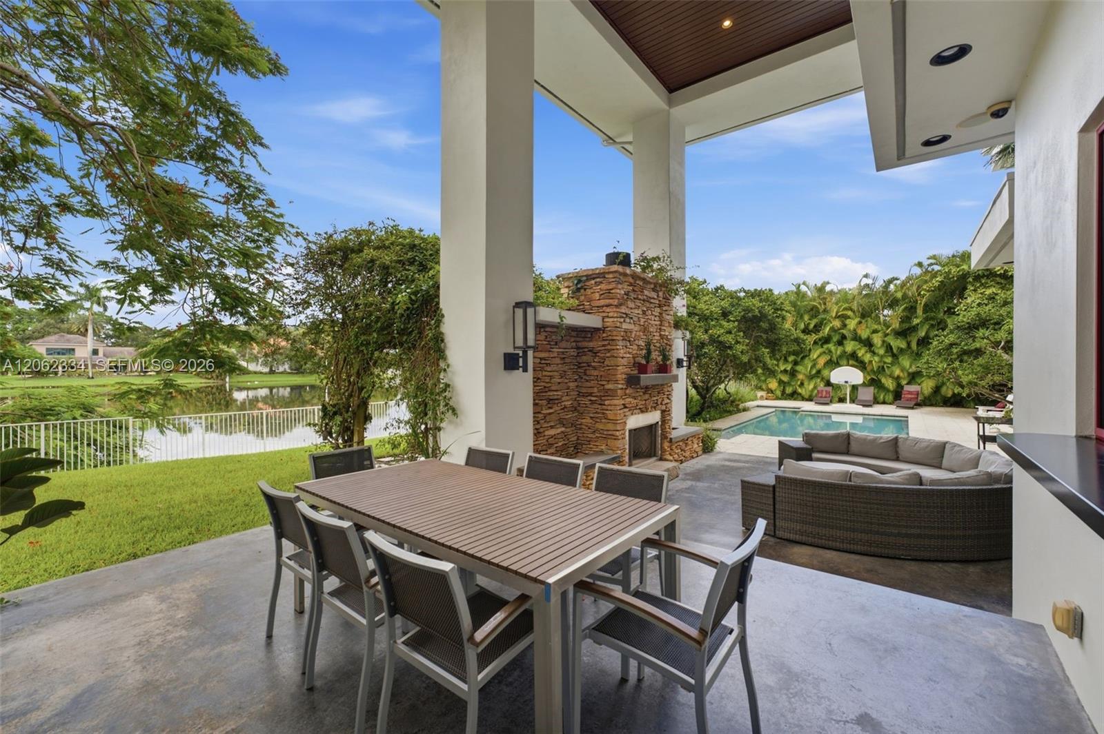 10708 Indian Trail
