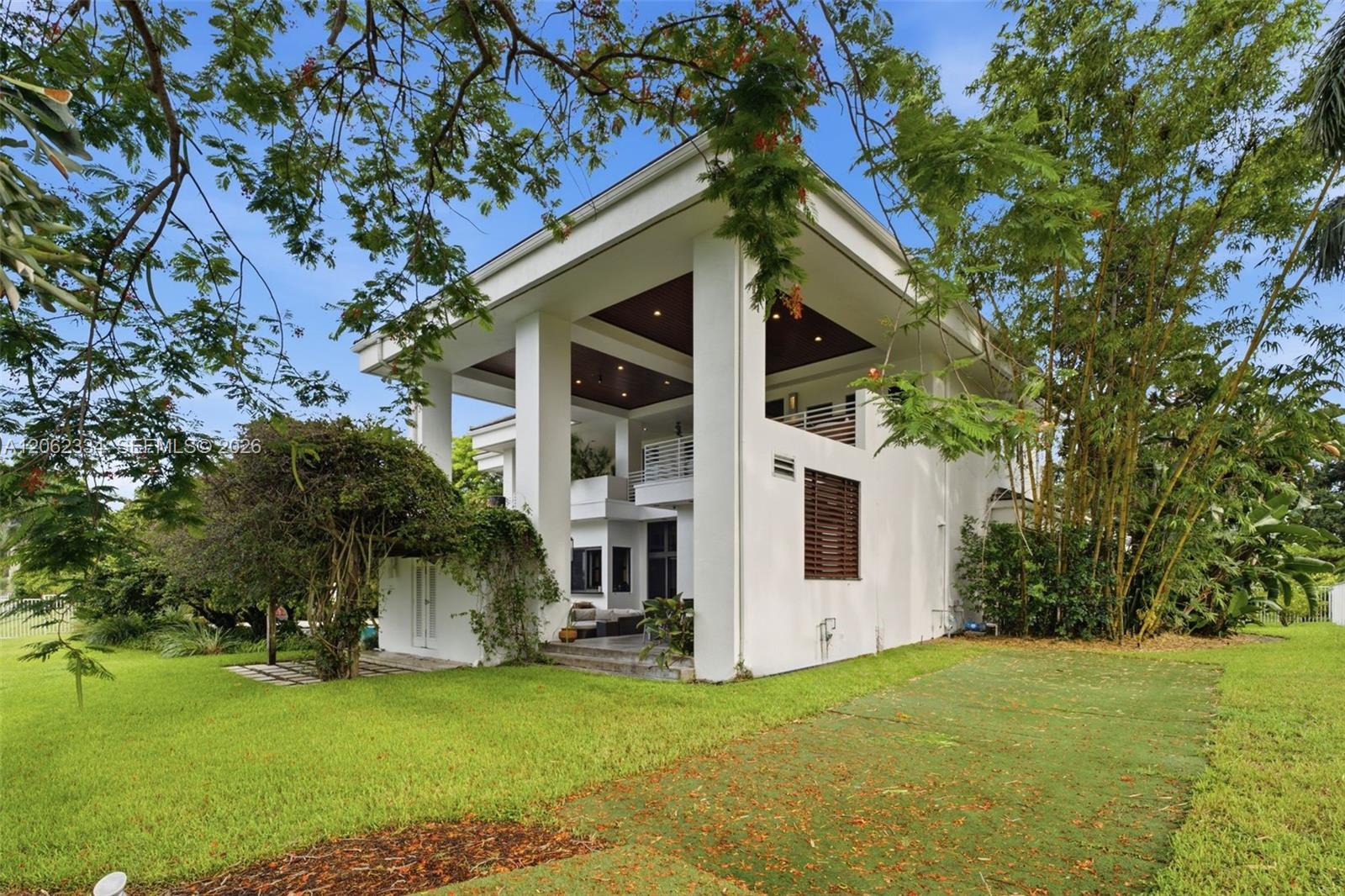 10708 Indian Trail