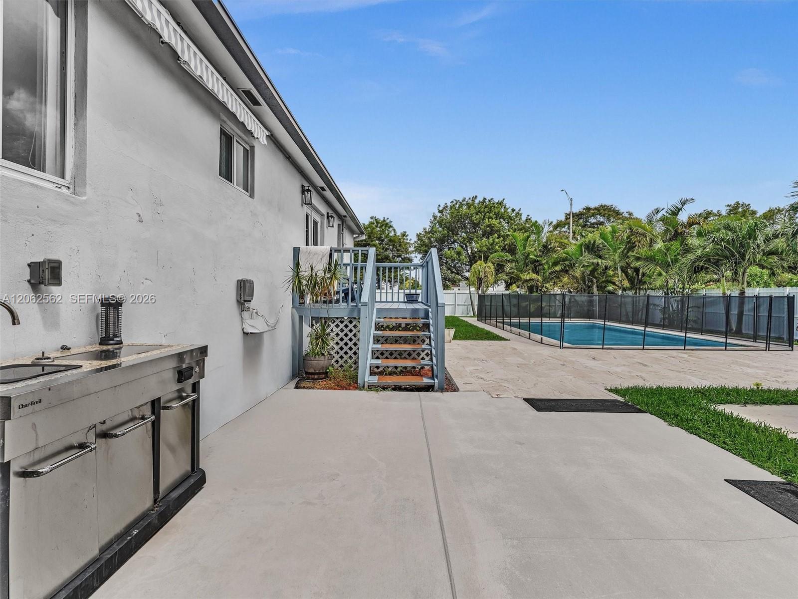2401 SW 83rd Avenue