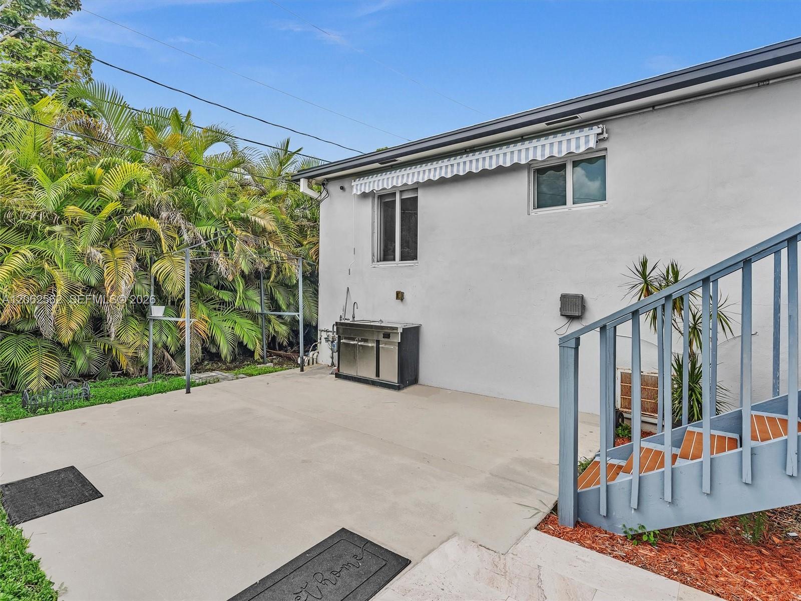 2401 SW 83rd Avenue