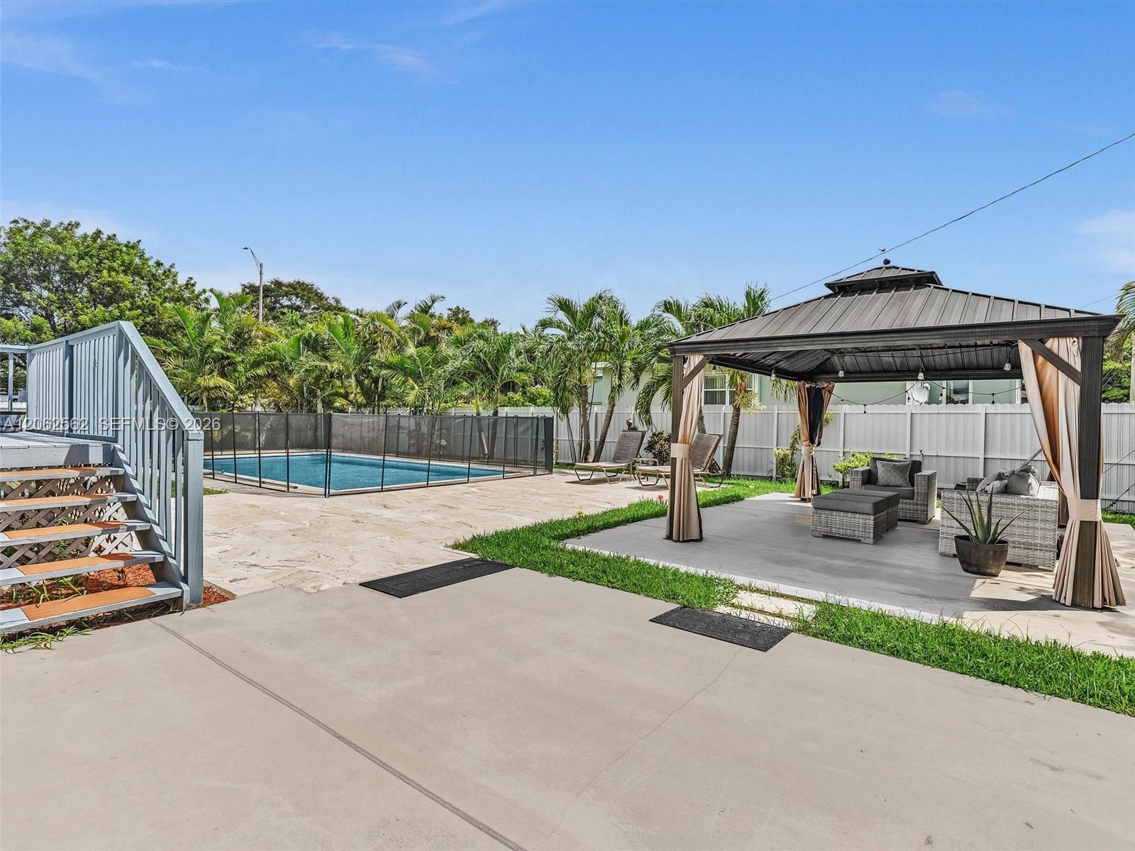 2401 SW 83rd Avenue