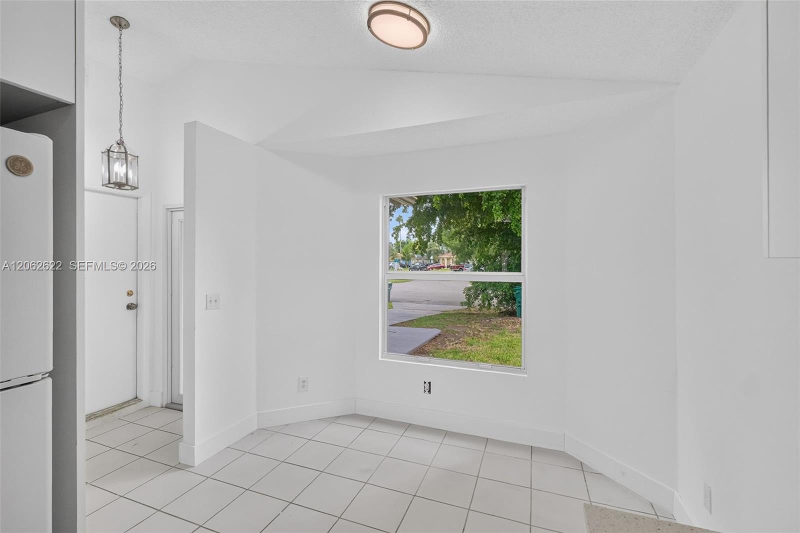 792 SW 9th Street