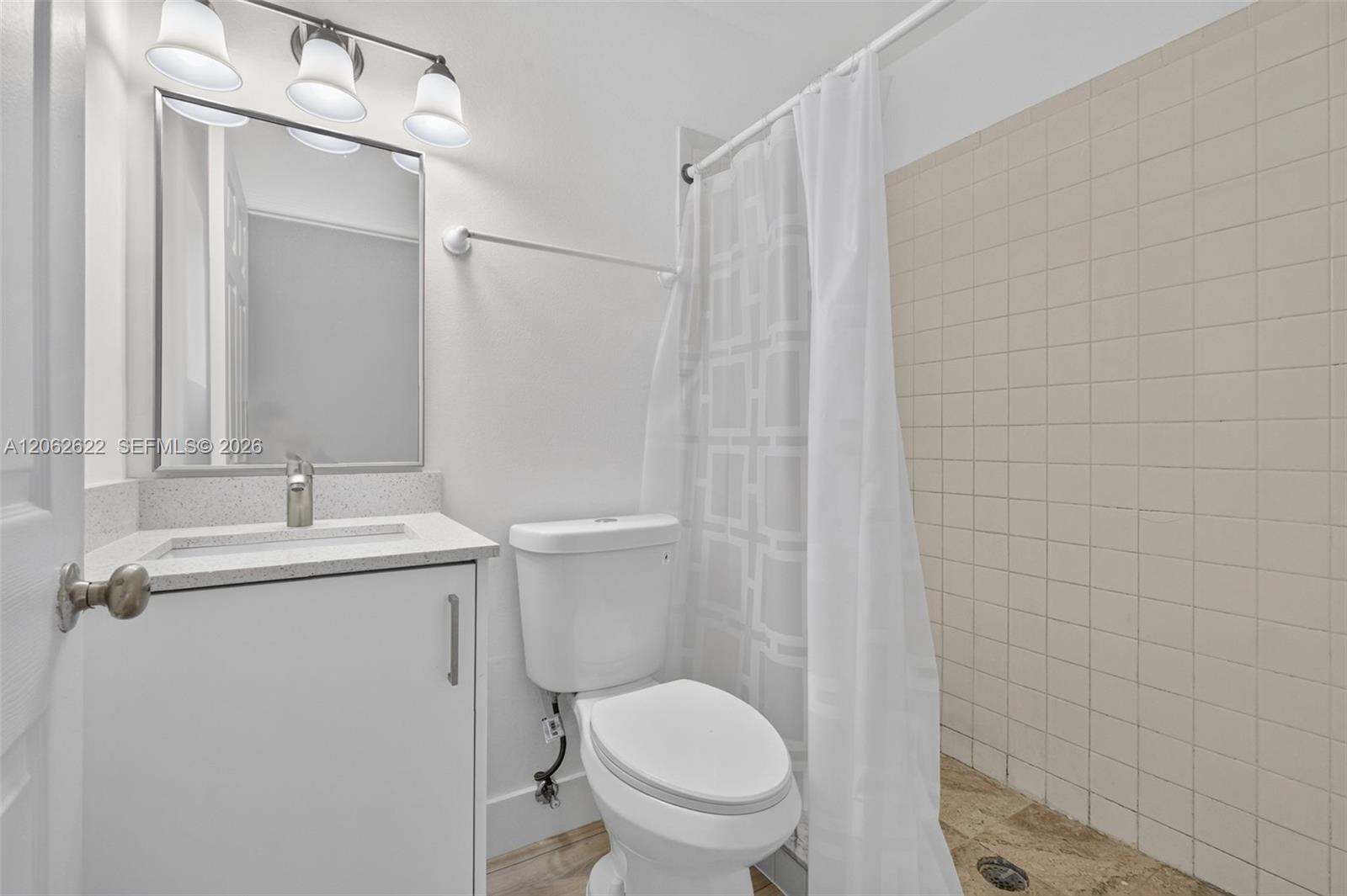 792 SW 9th Street