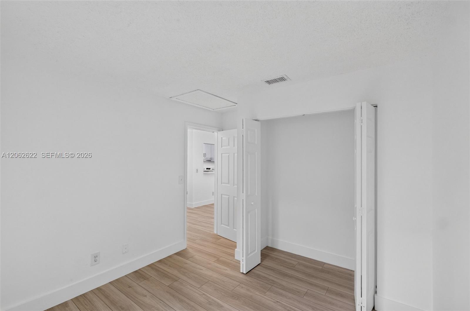 792 SW 9th Street