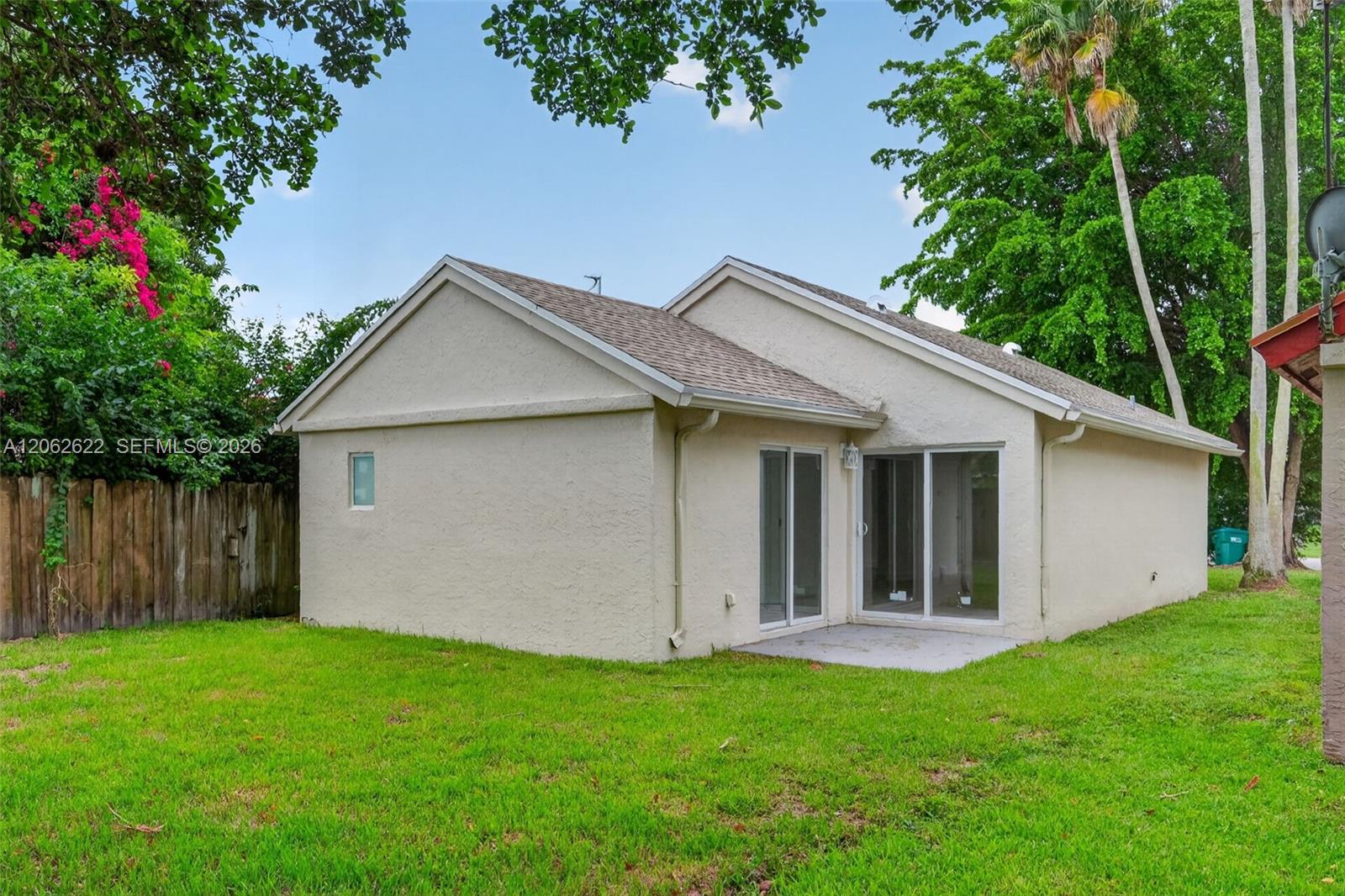 792 SW 9th Street